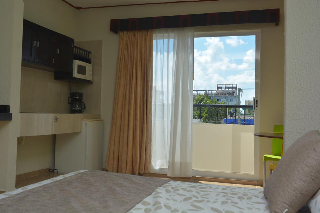 Suites Los Arcos (Adults Only) إيسلا موخيريس المظهر الخارجي الصورة